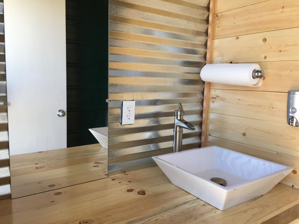 Bluebell Cabin, Glamour Cabin Camping, Stunning Night Sky Monticello Εξωτερικό φωτογραφία